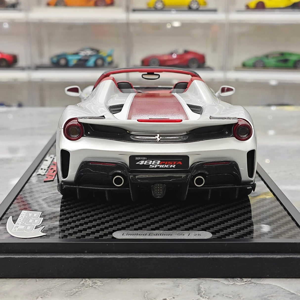 BBR Ferrari 2018 488 Pista Spider Argento Nurburgring 1:18 – Modello di resina collezionabile