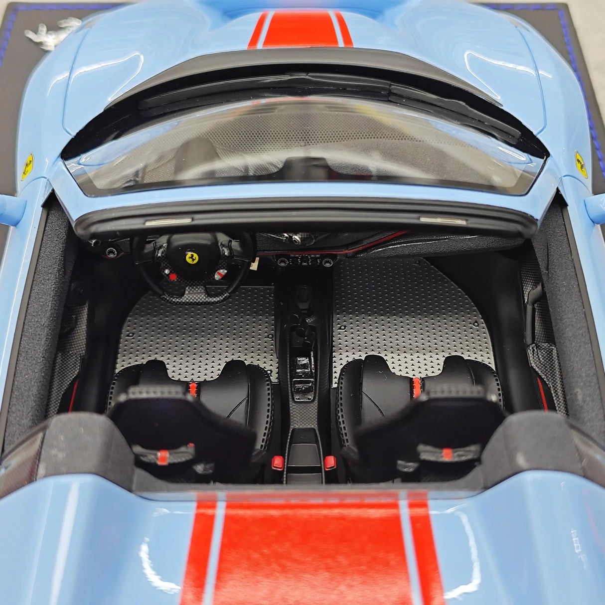 BBR Ferrari 2018 488 Pista Spider Azzurro La Plata 1:18 – Resina modello in resina collezionabile