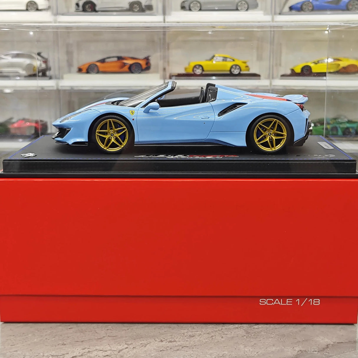 BBR Ferrari 2018 488 Pista Spider Azzurro La Plata 1:18 – Resina modello in resina collezionabile