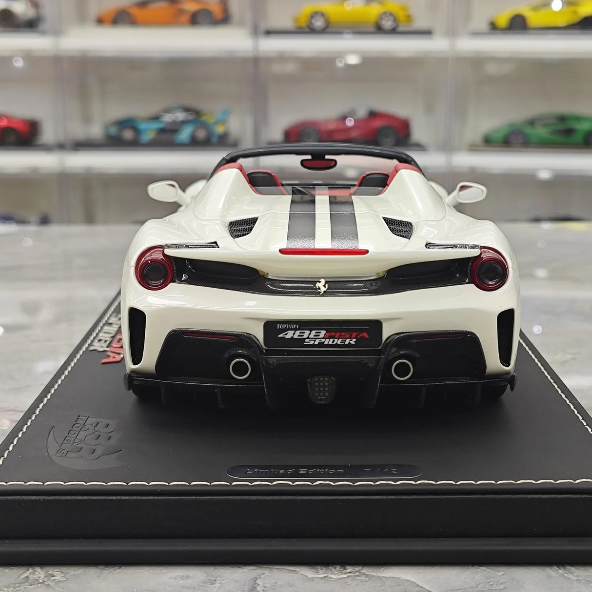BBR Ferrari 2018 488 Pista Spider Bianco Avus 1:18 – Resina modello in resina collezionabile