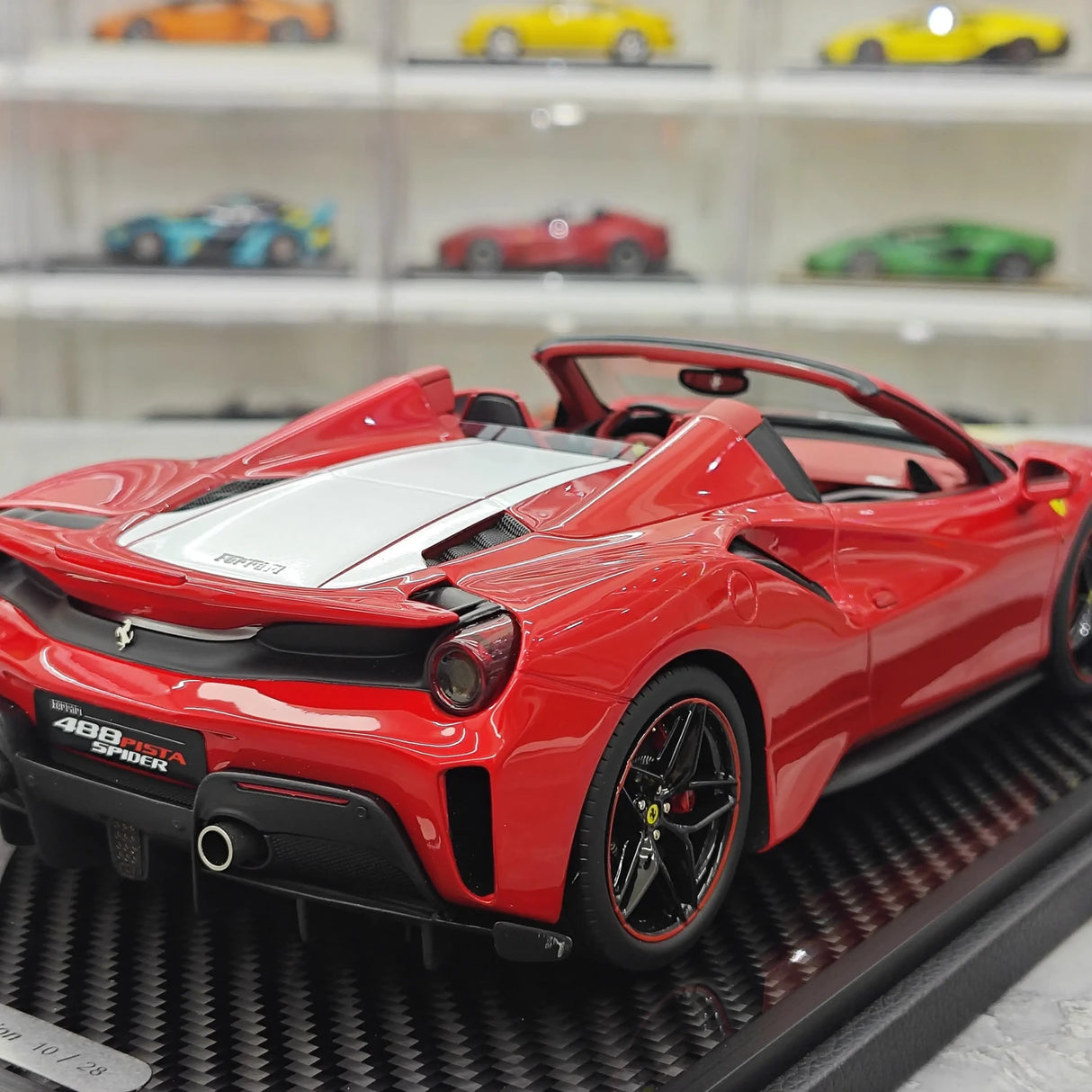 BBR Ferrari 2018 488 Pista Spider Rosso Corsa White Livery 1:18 – Modello in resina collezionabile