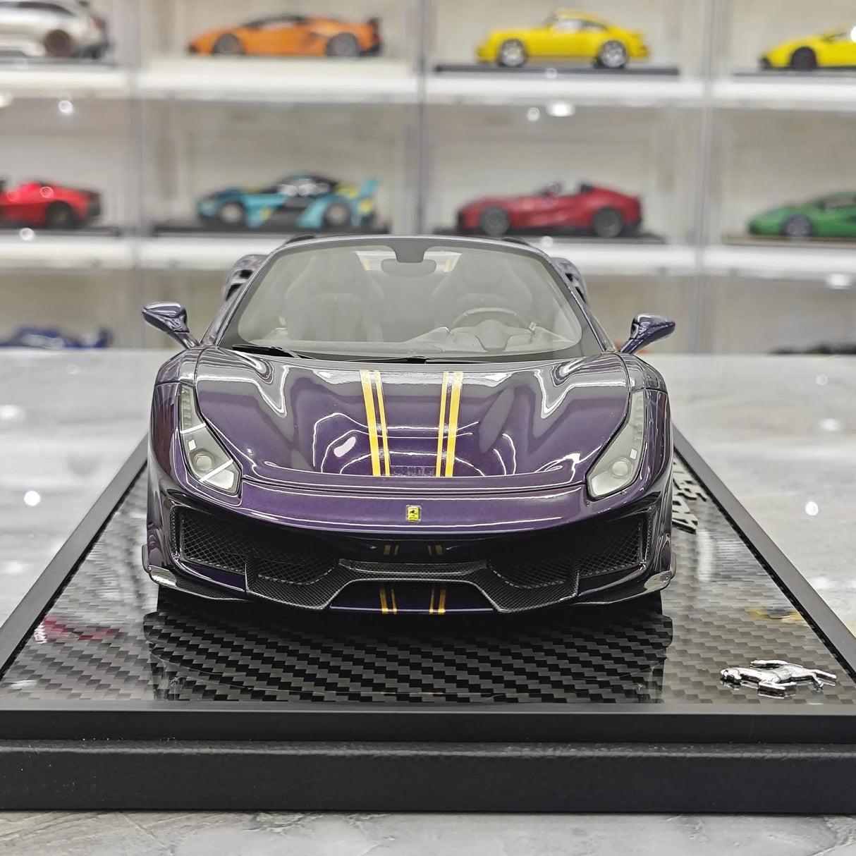 BBR Ferrari 2018 488 Pista Spider Viola Hong Kong 1:18 – Modello in resina collezionabile