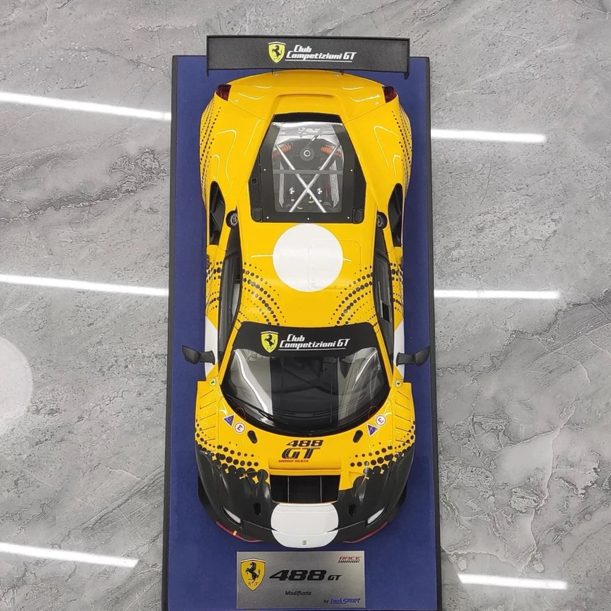 Look Smart Ferrari 2020 488 GT Modificata 1:18 – Resina modello in resina collezionabile