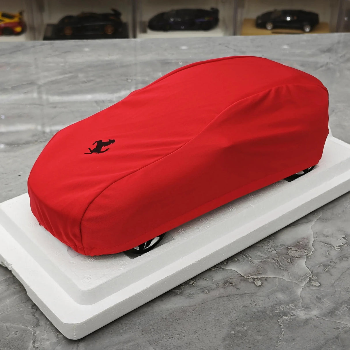 BBR Ferrari 2023 Purosangue Rosso Corsa 1:18 – Modello da collezione in pressofuso