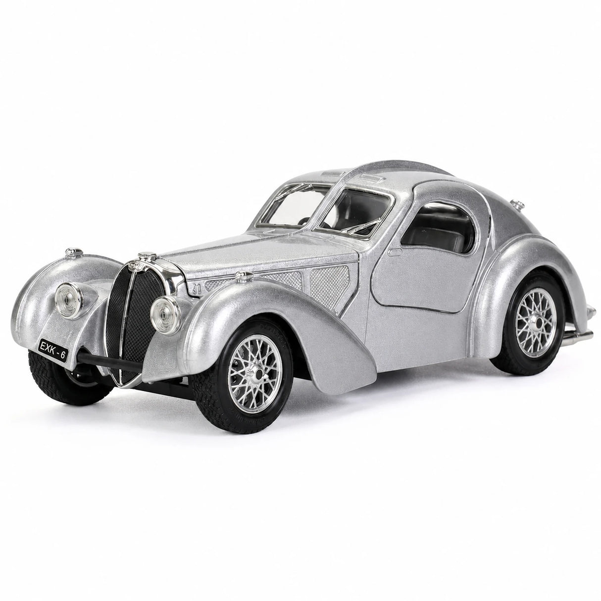 Bburago Bugatti 1936 Type 57SC Atlantic prateado 1:24 – modelo de exposição em metal fundido
