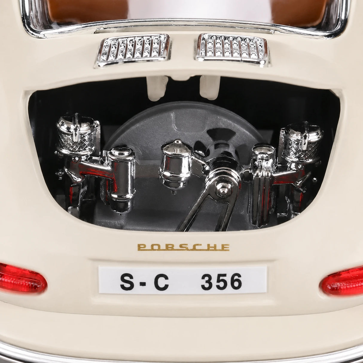 Bburago Porsche 1961 356B Coupe White 1:24 – model z odlewem odlewanym