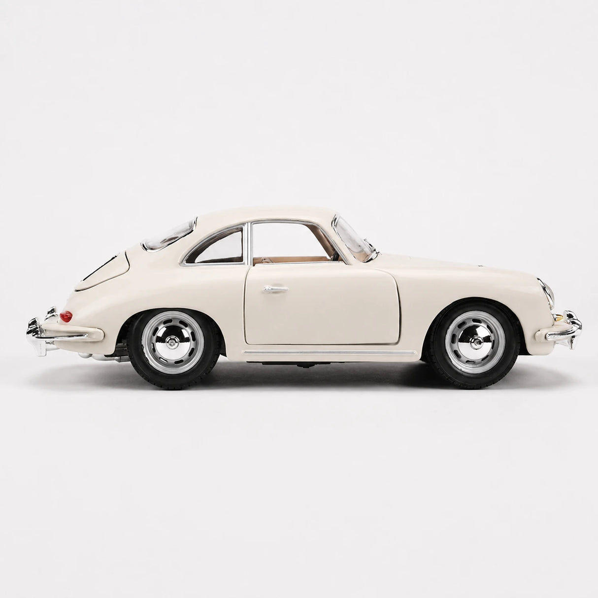 Bburago Porsche 1961 356B Coupe White 1:24 – model z odlewem odlewanym