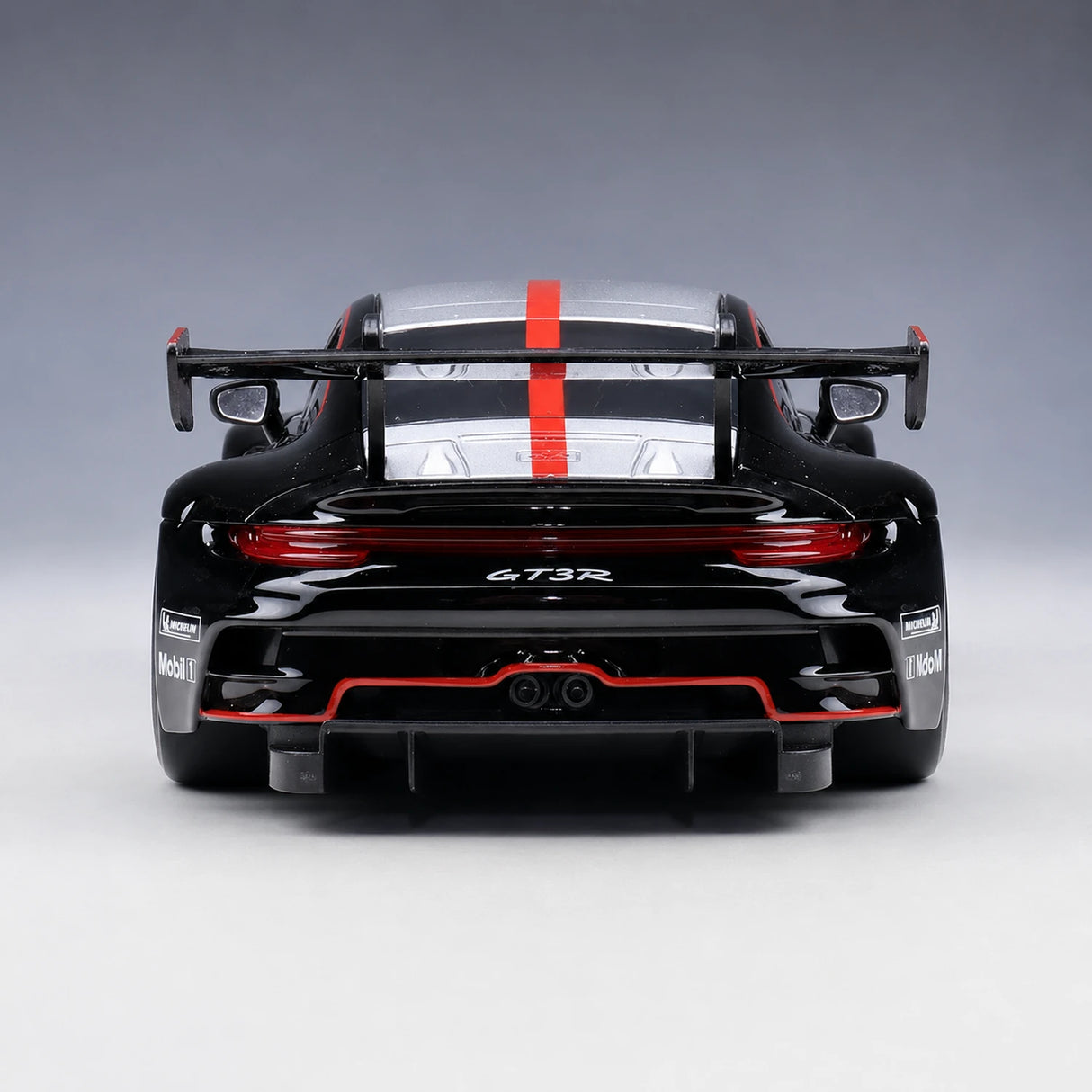 Bburago Porsche 2018 911 992 GT3 R 1:24 – Model wyświetlacza odlewany z odlewu