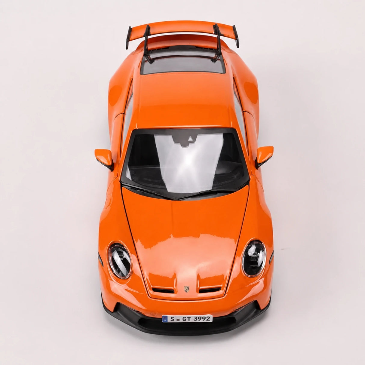 Bburago Porsche 2021 911 GT3 Orange 1:24 – model z odlewem odlewanym