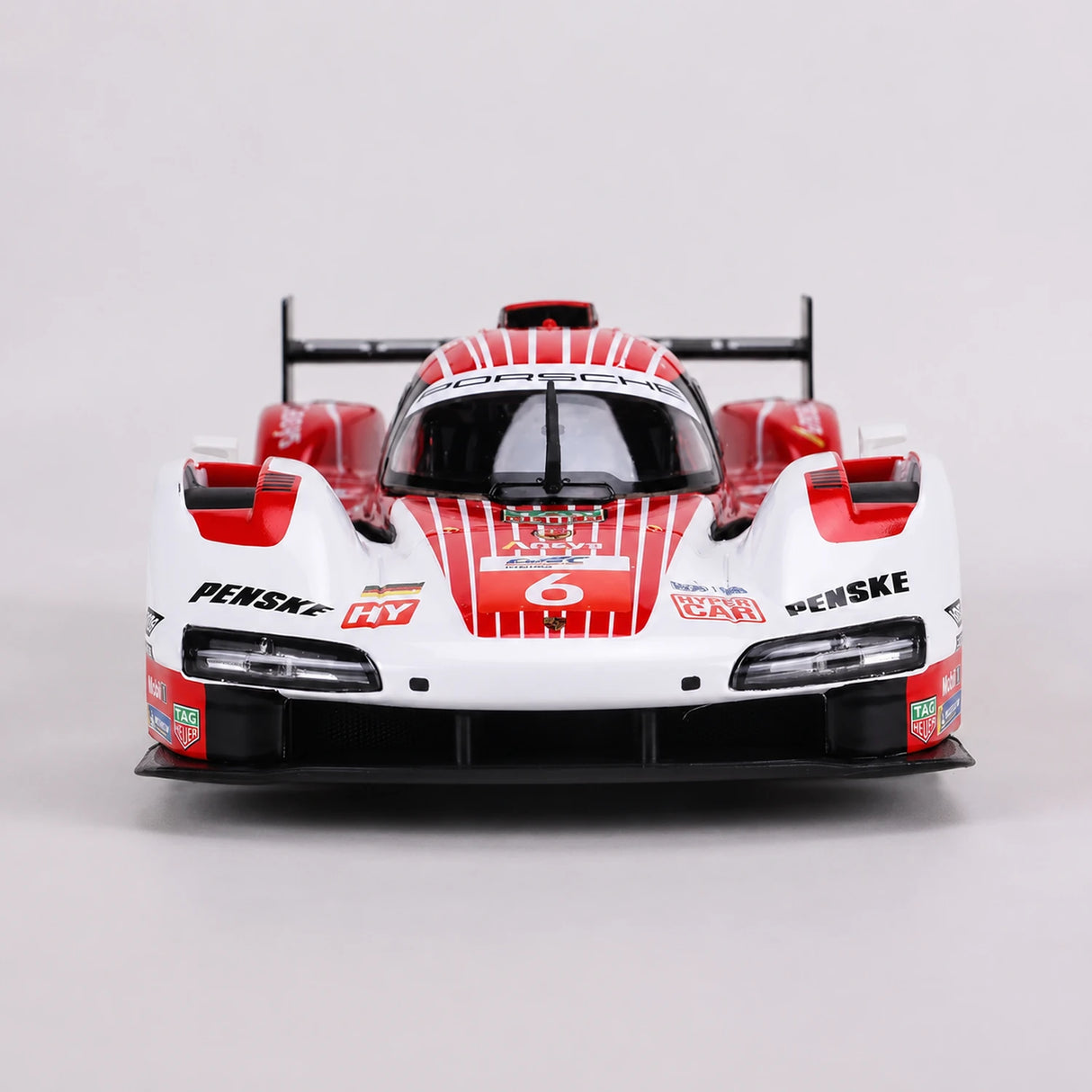 Bburago Porsche 2023 963 1:24 – Model wyświetlacza odlewany z odlewu
