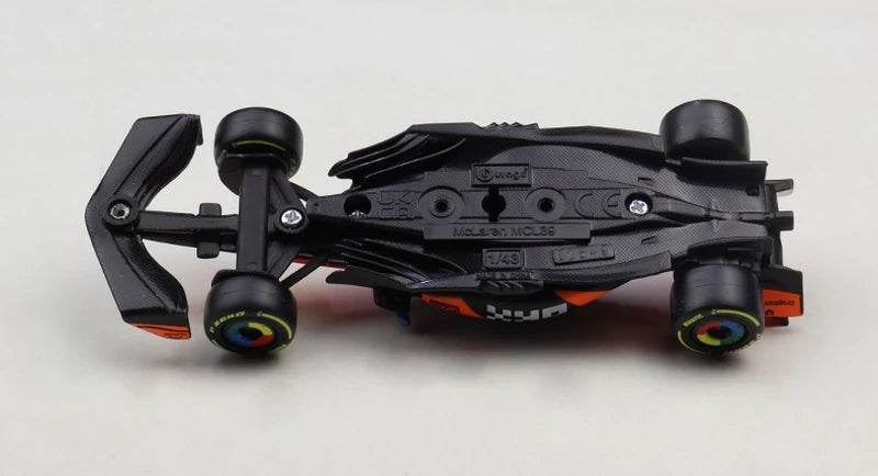 1:43 McLaren 2025 MCL39 #4 Australian GP Winner Lando Norris F1 model car by Bburago - view 11