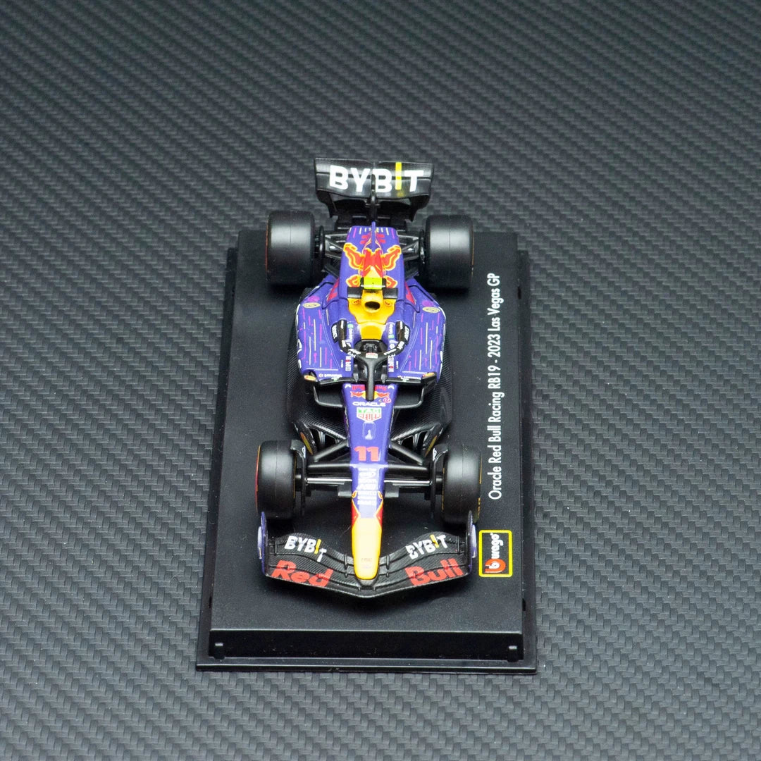 Bburago Red Bull 2023 RB19 #11 Las Vegas GP erikoisväritys Sergio Perez F1 1:43 valumalli - näkymä 1