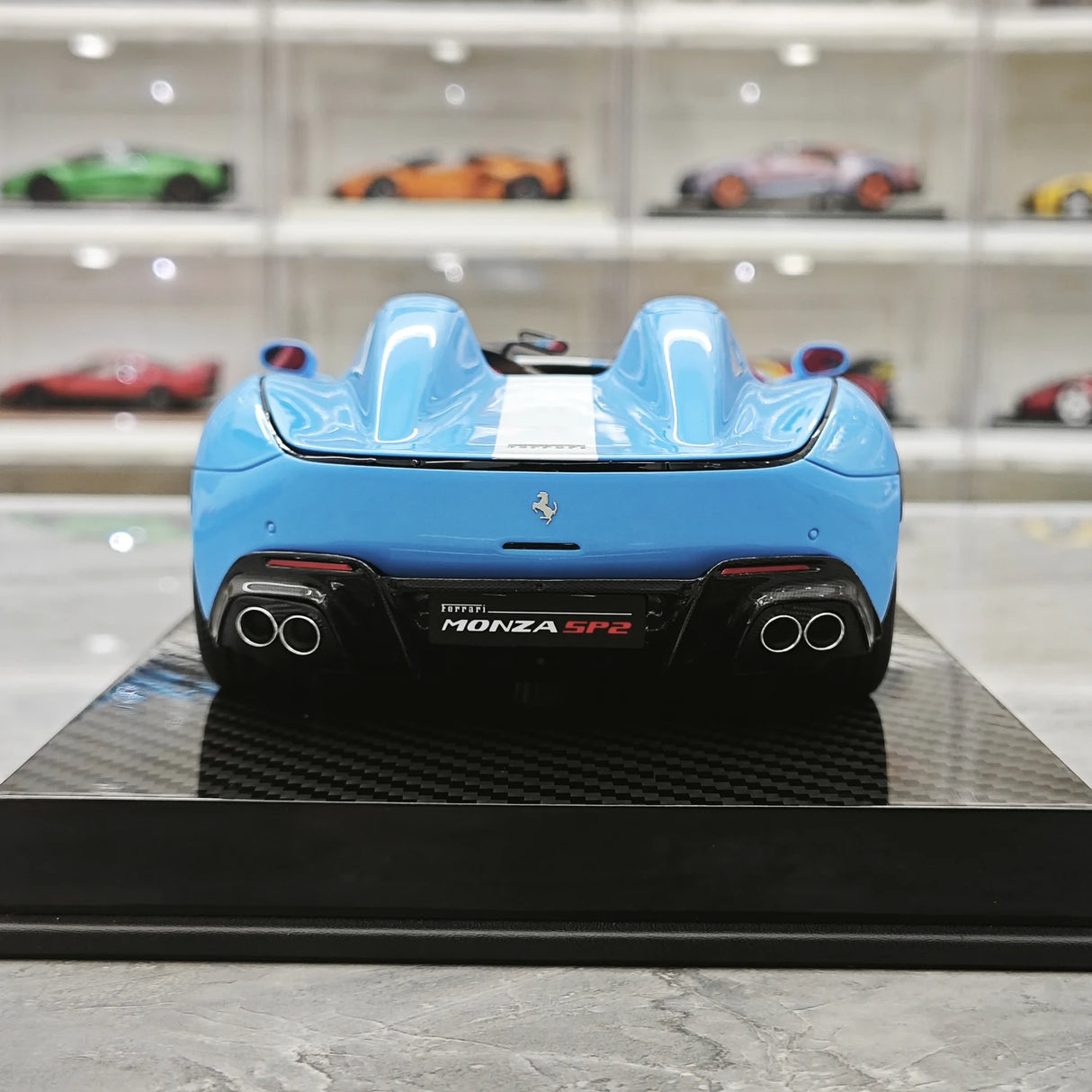 CE Ferrari 2018 Monza SP2 California Blue 1:18 – Samlarresinmodellresin