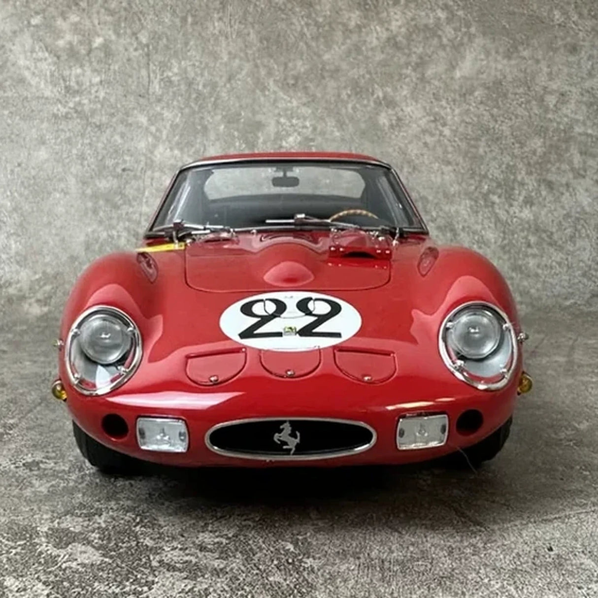 Ferrari 1962 250 GTO #22 Rot 1:18 24h Le Mans Druckguss-Sammlermodell von CMC - Ansicht 1