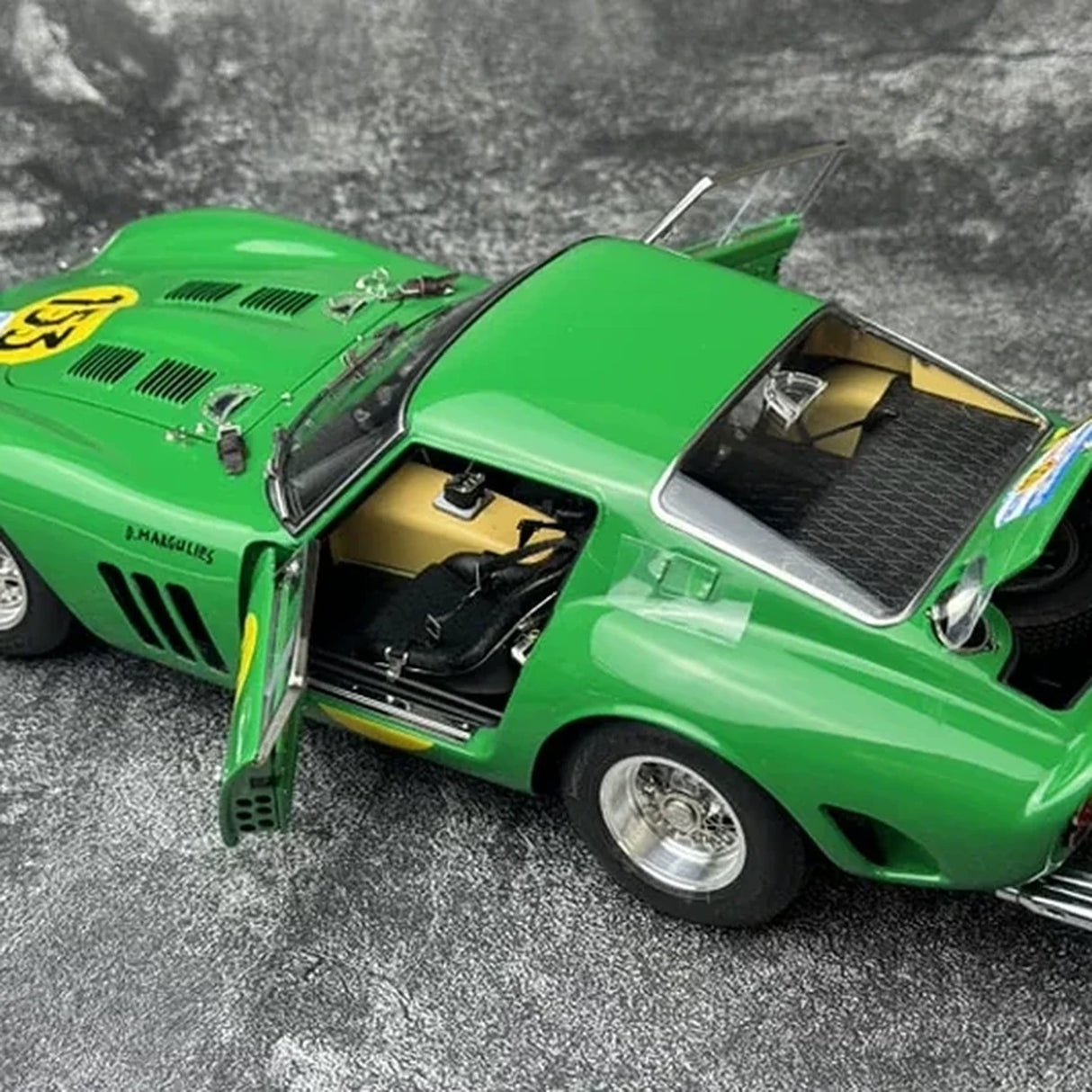 Ferrari 1962 250 GTO #153 Green 1:18 Tour de France aus Druckguss-Sammlermodell von CMC – siehe 5