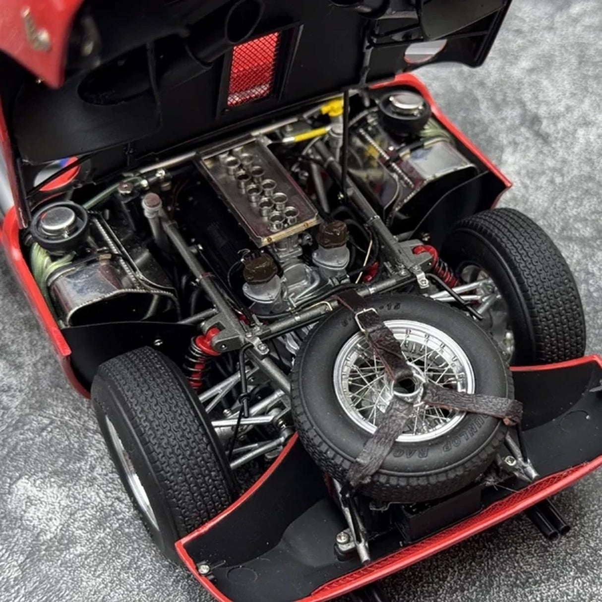 Ferrari 1964 250 LM #31 Red 1:18 Winner Monza diecast collectible model by CMC - view 14