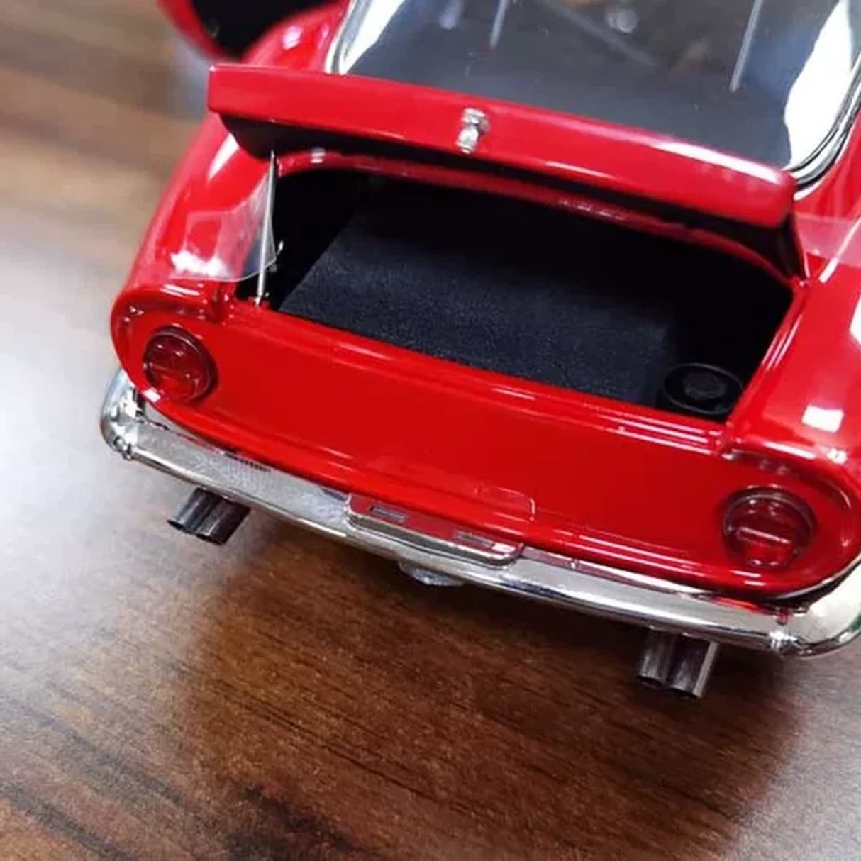 CMC Ferrari 1966 275 GTB-C Red 1:18 – Collectible Diecast Model Die-Cast
