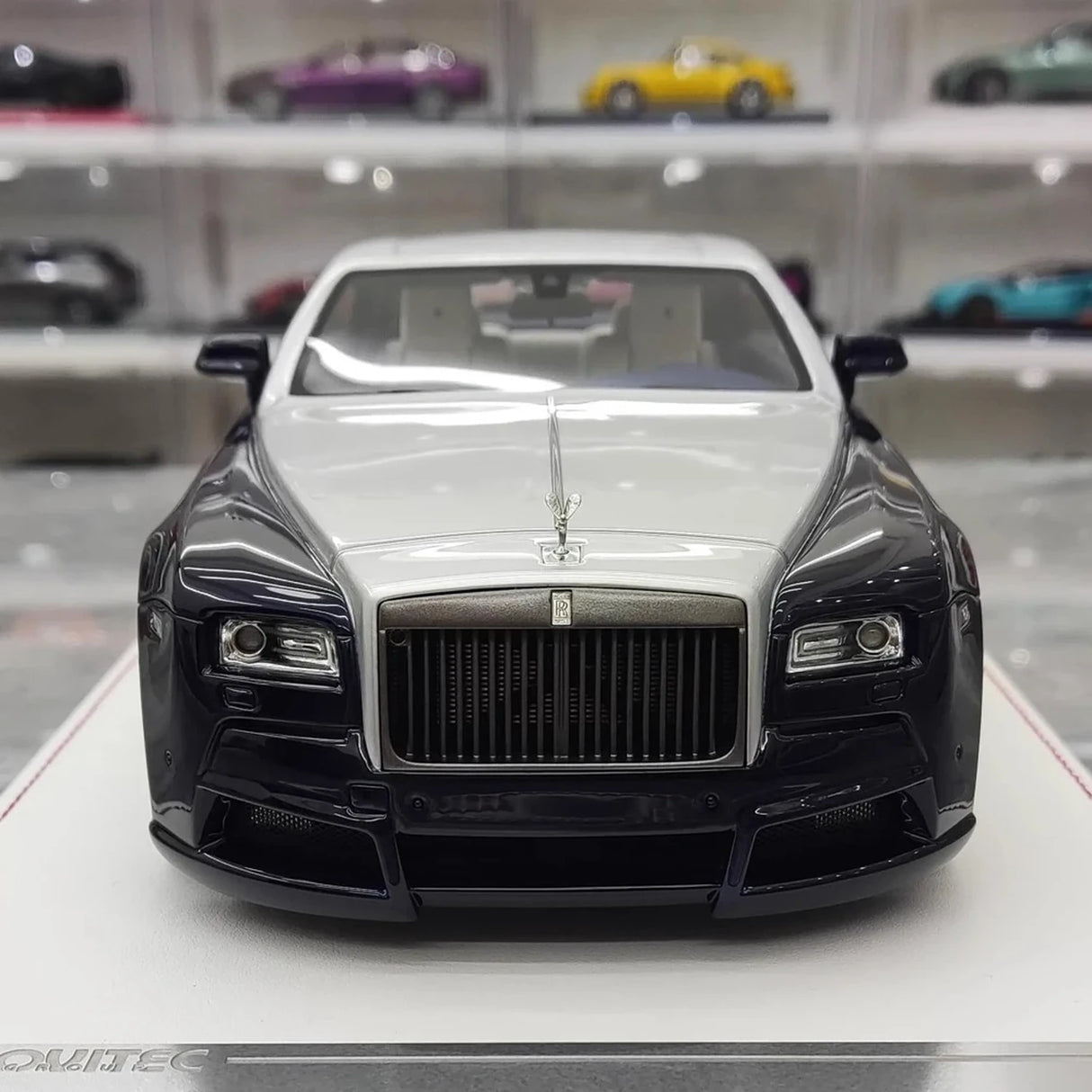 Davis & Giovanni Rolls-Royce 2013 Wraith Novitec Spofec Blue and Silver 1:18 – Collectible Resin Model Resin