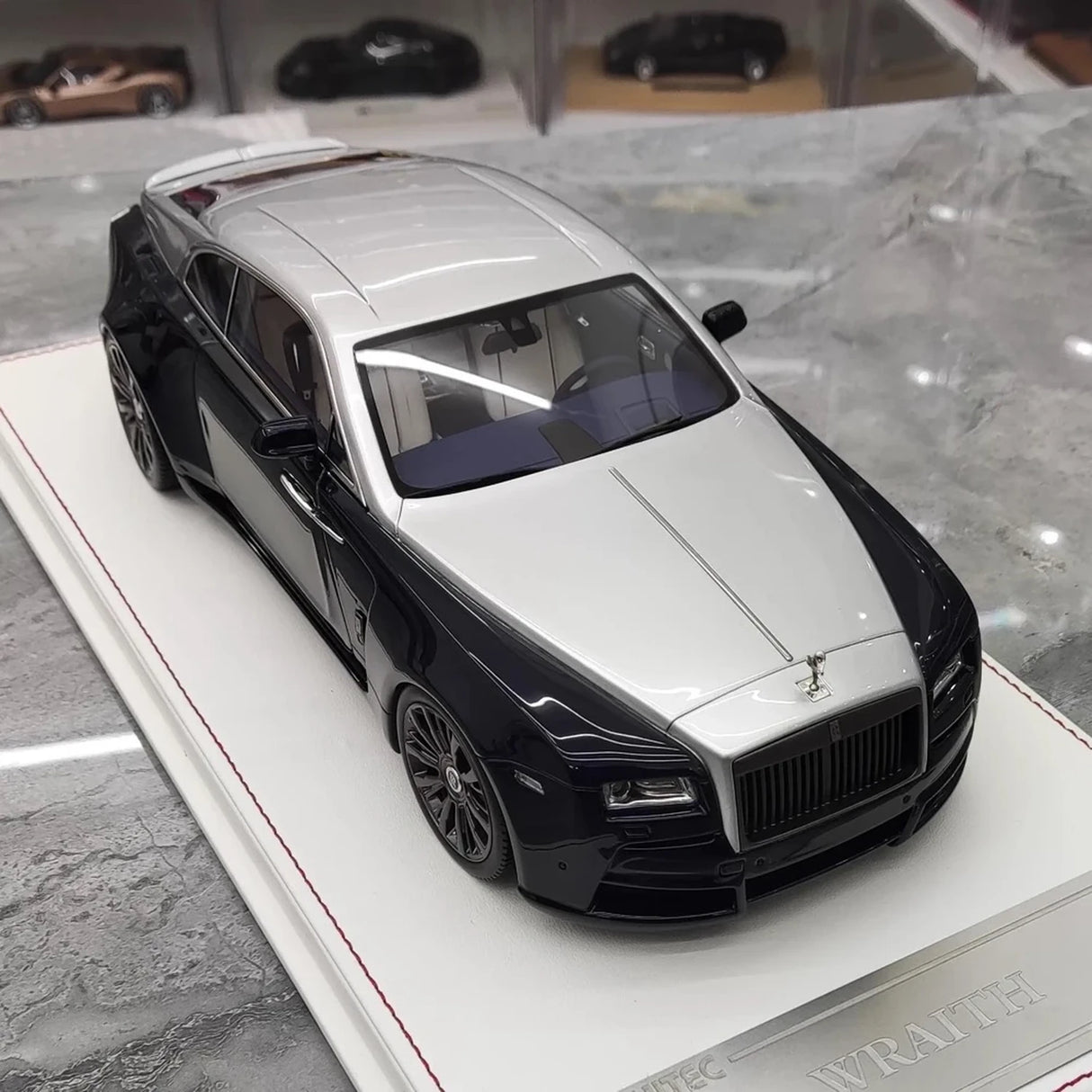 Davis & Giovanni Rolls-Royce 2013 Wraith Novitec Spofec Blue and Silver 1:18 – Collectible Resin Model Resin
