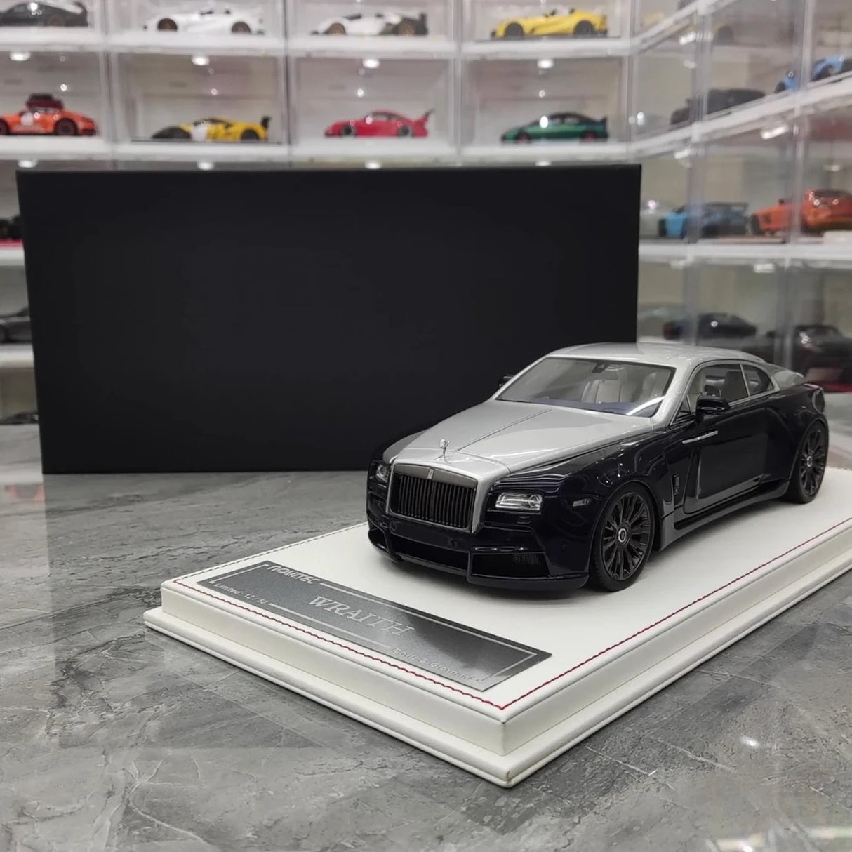 Davis & Giovanni Rolls-Royce 2013 Wraith Novitec Spofec Blue and Silver 1:18 – Collectible Resin Model Resin