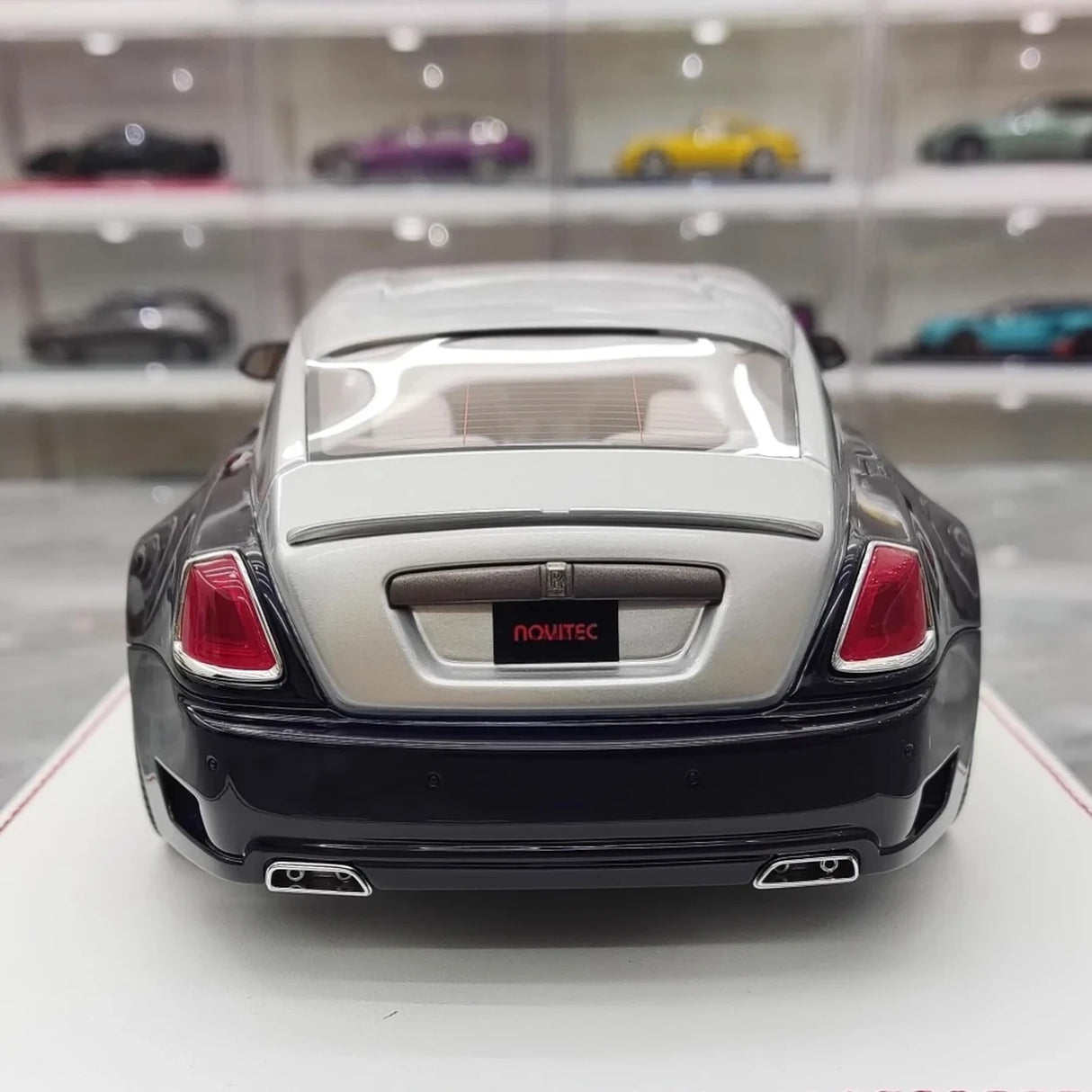 Davis & Giovanni Rolls-Royce 2013 Wraith Novitec Spofec Blue and Silver 1:18 – Collectible Resin Model Resin