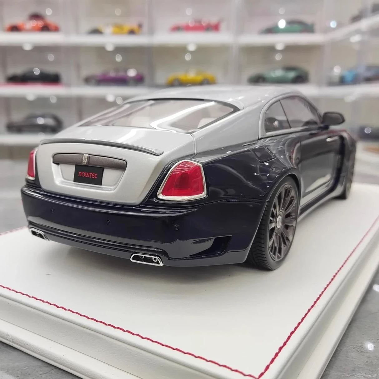 Davis & Giovanni Rolls-Royce 2013 Wraith Novitec Spofec Blue and Silver 1:18 – Collectible Resin Model Resin