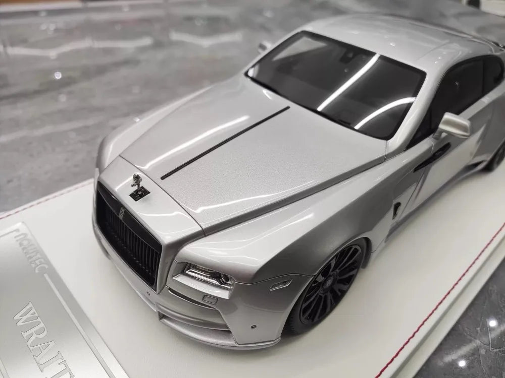 Davis & Giovanni Rolls-Royce 2013 Wraith Novitec Silver Model Car 1:18 – Collectible Resin Model Resin
