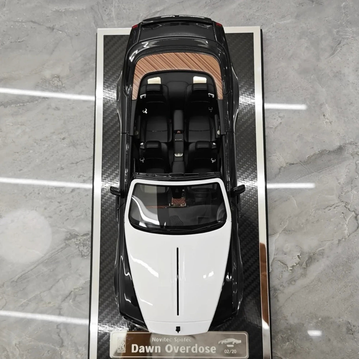 Davis & Giovanni Rolls-Royce 2015 Dawn Novitec Spofec Black and White 1:18 – kolekcjonerski model żywicy z żywicy