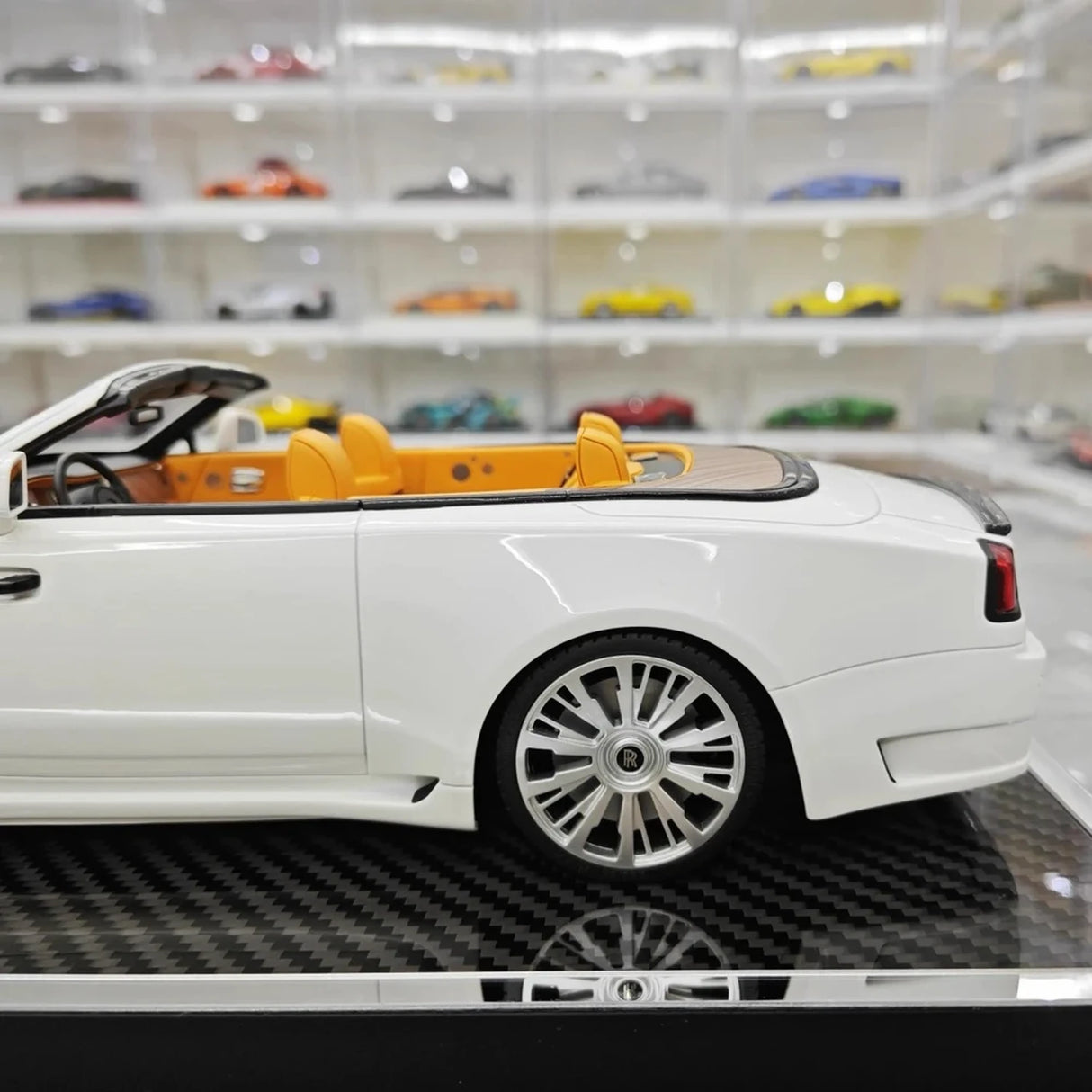 Davis & Giovanni Rolls-Royce 2015 Dawn Novitec Spofec White 1:18 – keräilyhartsimallihartsi