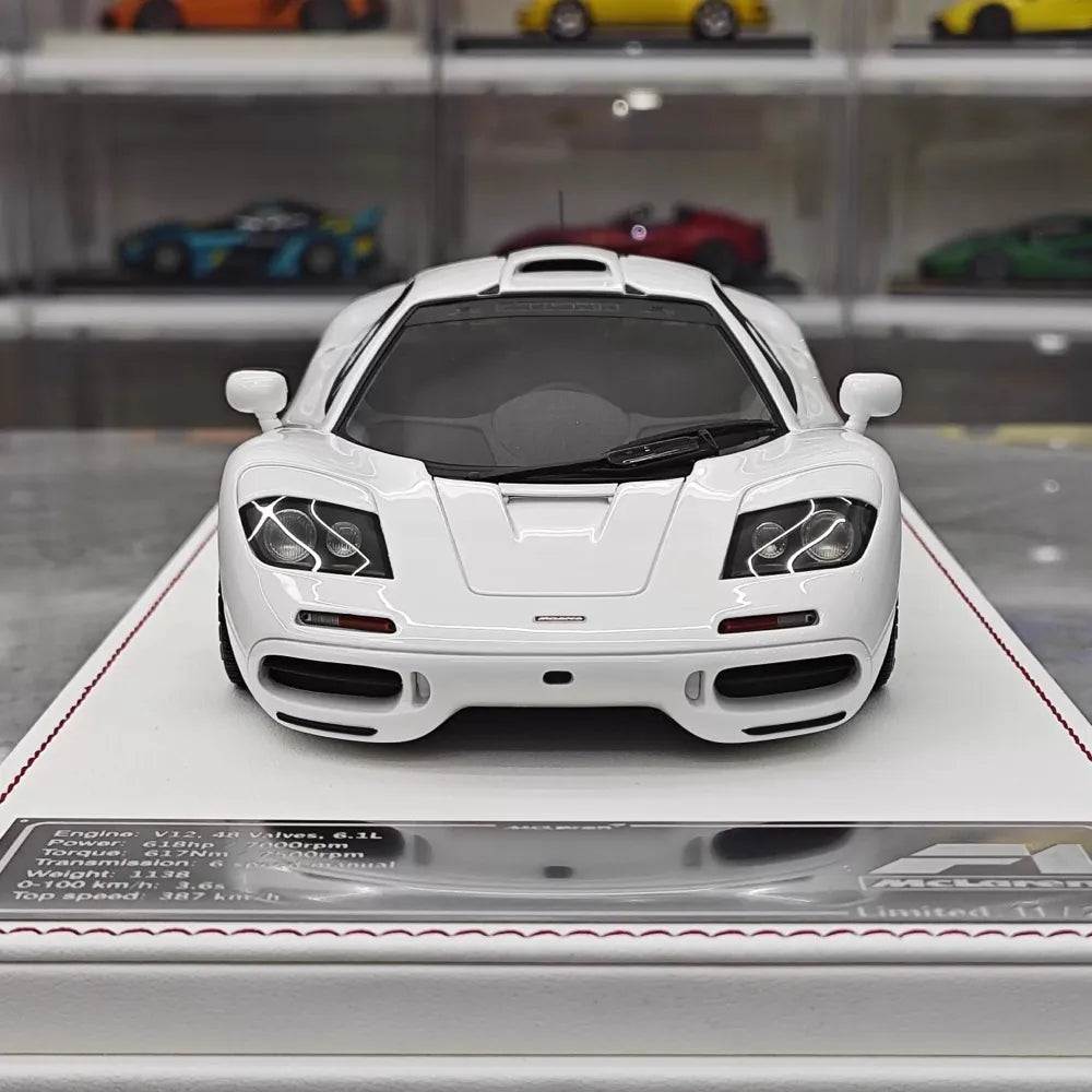 Davis & Giovanni McLaren 1992 F1 White 1:18 – kolekcjonerski model żywicy z żywicy