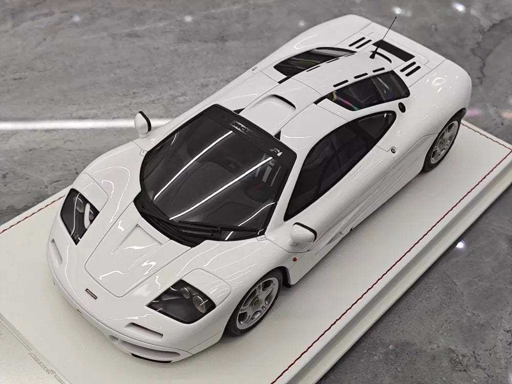 Davis & Giovanni McLaren 1992 F1 White 1:18 – kolekcjonerski model żywicy z żywicy