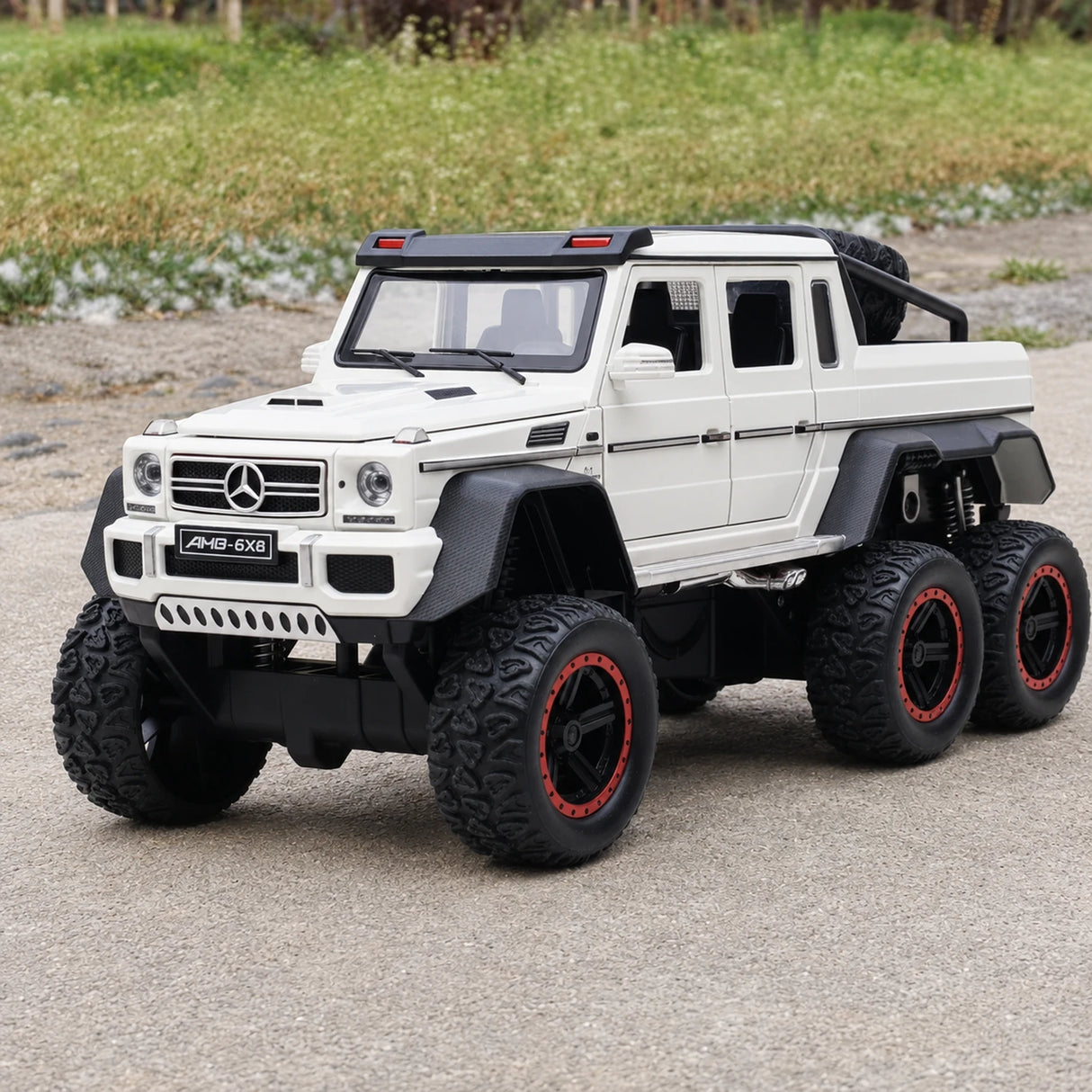 Mercedes-AMG 2013 G63 6x6 Off Road White 1:24 – Diecast Display Model Die-Cast