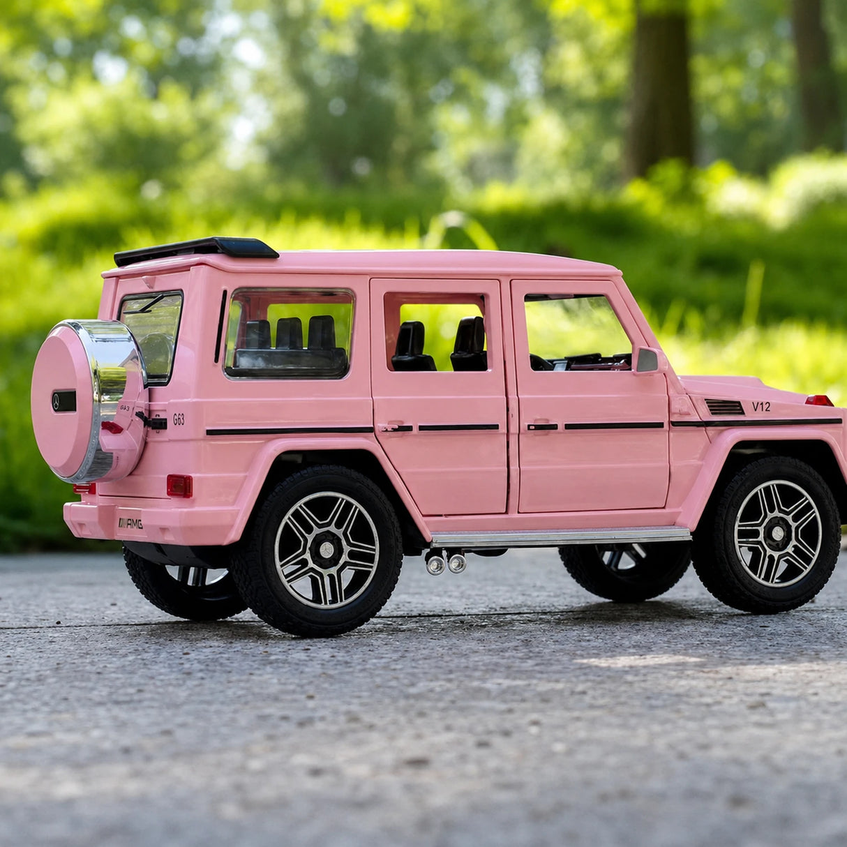 Mercedes-AMG 2015 G63 Pink 1:24 – Modelo de exhibición de fundición a presión