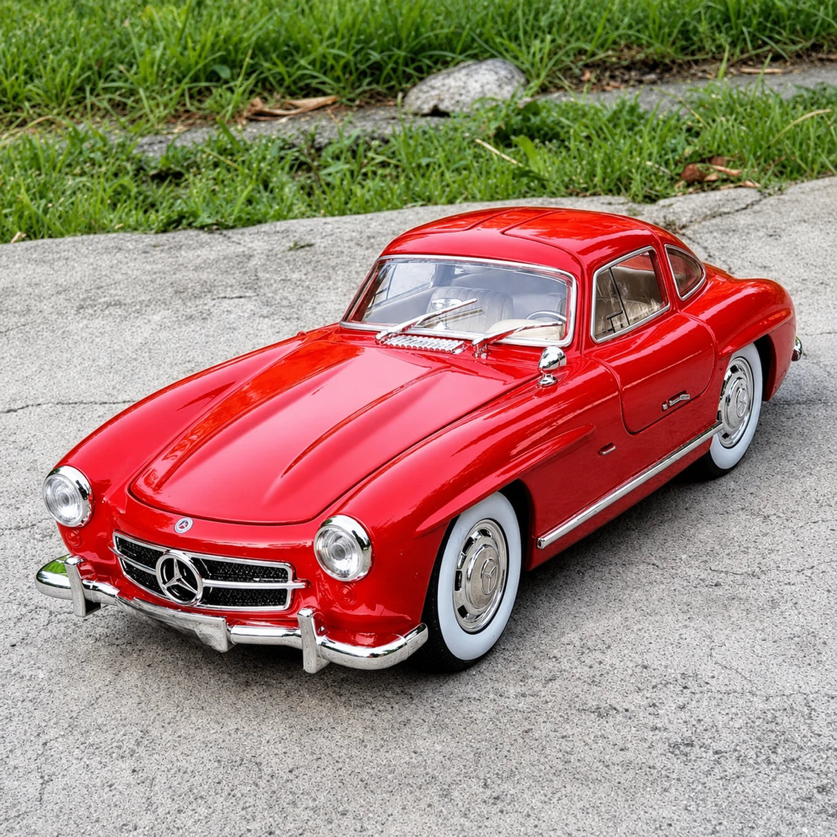 Mercedes-Benz 1954 300SL Red 1:24 – Diecast Display Model Die-Cast
