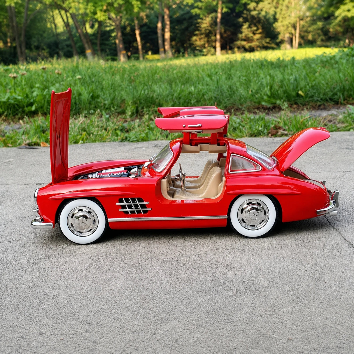 Mercedes-Benz 1954 300SL Red 1:24 – Diecast Display Model Die-Cast