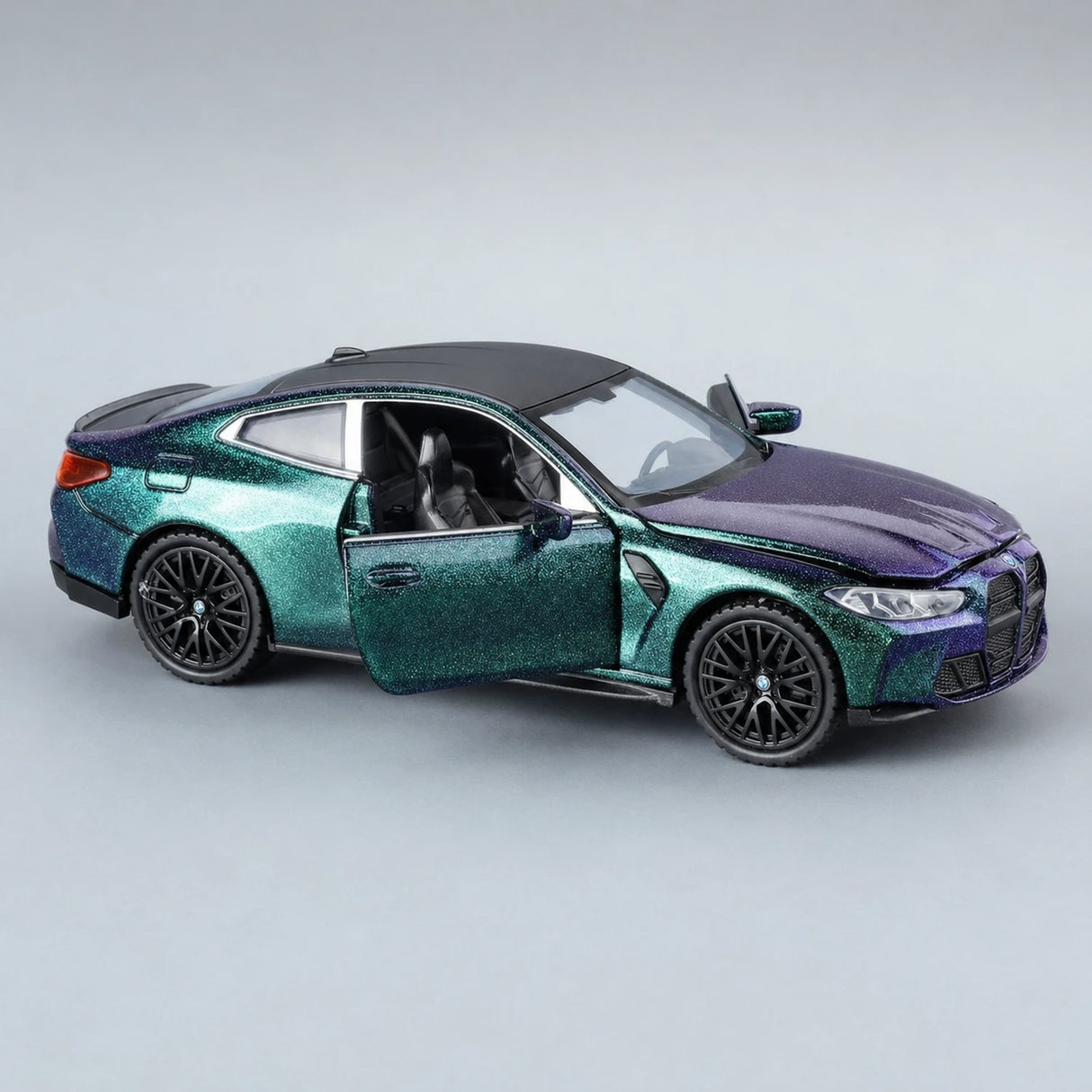 BMW 2023 G82 M4 Purple 1:32 – Diecast Display Model Die-Cast
