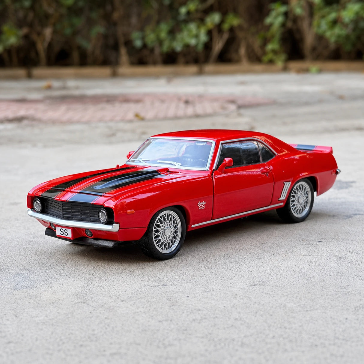 Chevrolet 1969 Camaro SS Red 1:32 – model z odlewem odlewanym