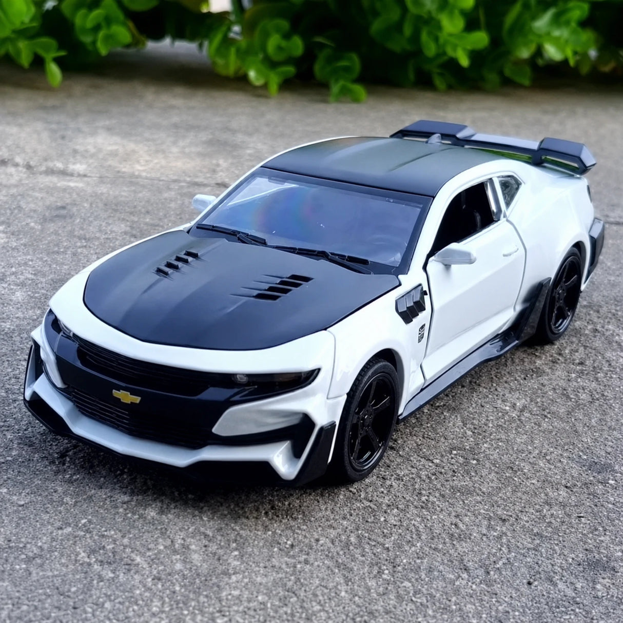 Chevrolet 2017 Camaro ZL1 White 1:32 – Diecast Display Model Die-Cast