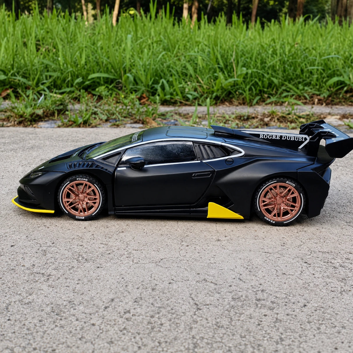Lamborghini 2020 Huracan Super Trofeo EVO Black 1:32 – Diecast Display Model Die-Cast