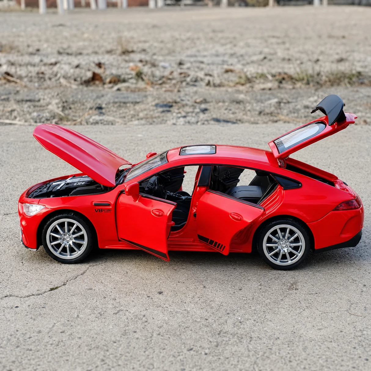 Mercedes-AMG 2019 GT63S Red 1:32 – Diecast Display Model Die-Cast