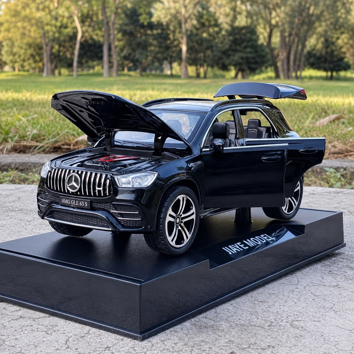 Mercedes-AMG 2020 GLE 63S Black 1:32 – Diecast Display Model Die-Cast