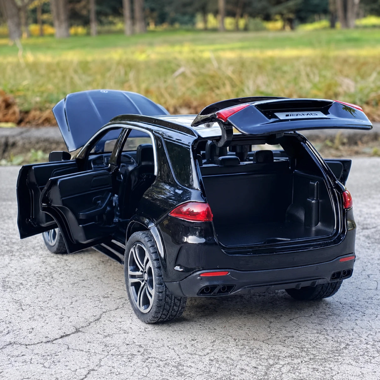 Mercedes-AMG 2020 GLE 63S Black 1:32 – Diecast Display Model Die-Cast