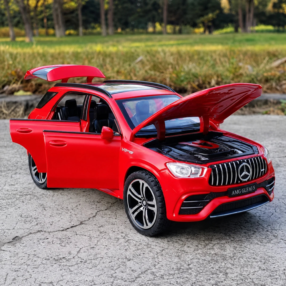 Mercedes-AMG 2020 GLE 63S Red 1:32 – Diecast Display Model Die-Cast