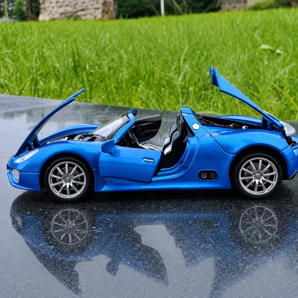 Porsche 2010 918 Spyder Blue 1:32 – Diecast Display Model Die-Cast