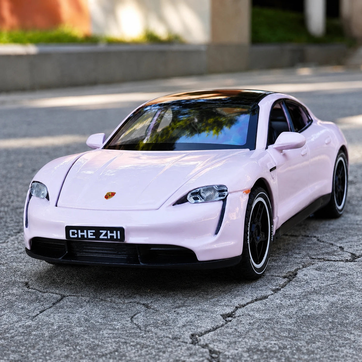 Porsche 2019 Taycan Pink 1:32 – Diecast Display Model Die-Cast