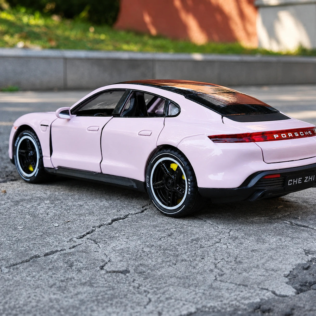 Porsche 2019 Taycan Pink 1:32 – Diecast Display Model Die-Cast