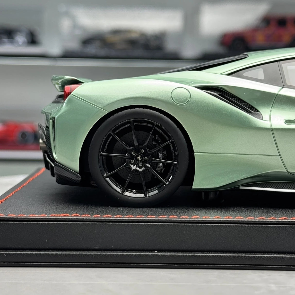 Dino Model Ferrari 2018 488 Pista Francesca Green 1:18 – keräilyhartsimalli