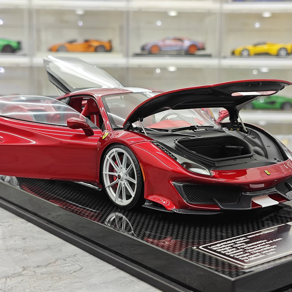 Dino Model Ferrari 2018 488 بيستا سبايدر ريد 1:18 – راتنج نموذجي قابل للجمع