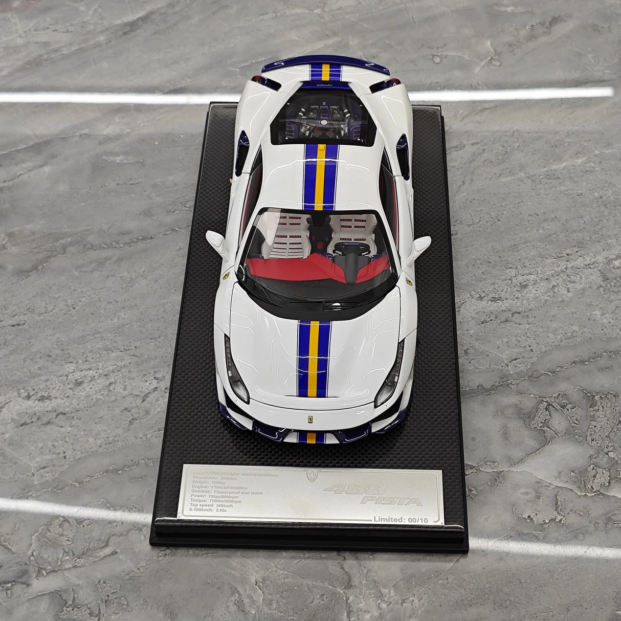 Dino Model Ferrari 2018 488 بيستا سبايدر وايت 1:18 – نموذج راتنج قابل للجمع