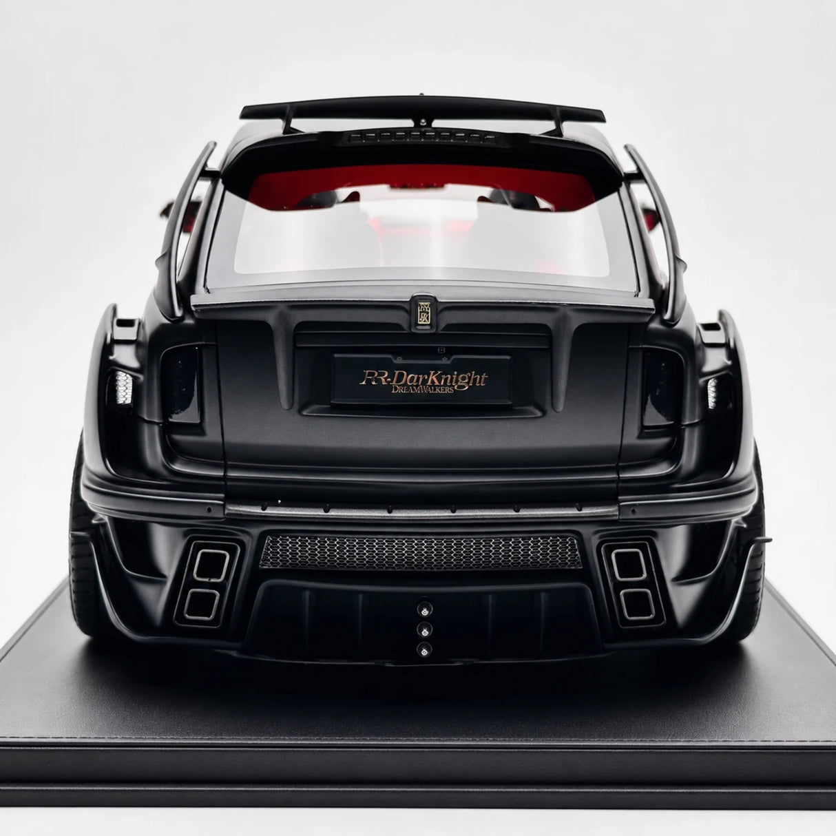 DreamWalkers Rolls-Royce 2018 Cullinan Widebody Matte Black 1:18 – Collectible Resin Model Resin